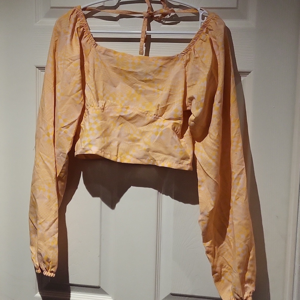 Crop top - Picture 2 of 2